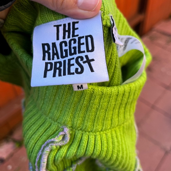 Ragged Priest lime green shorts with light blue stitch detailing - Picture 3 of 4